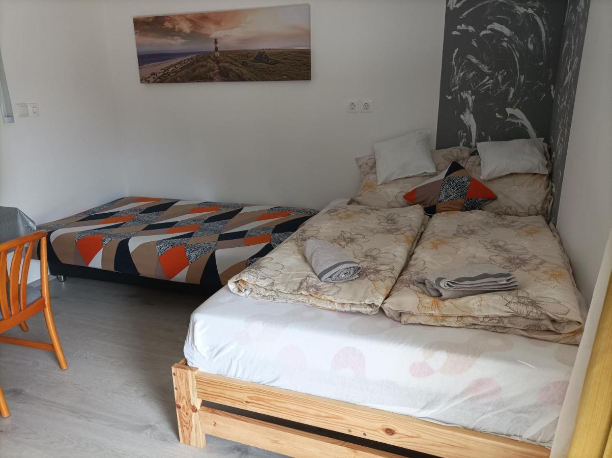 Csilla Apartman Balogunyom Exterior foto